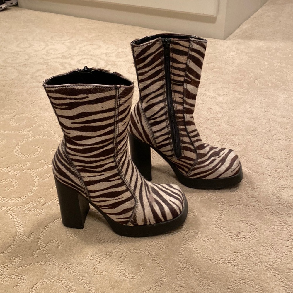 Steve Madden calf hair booties